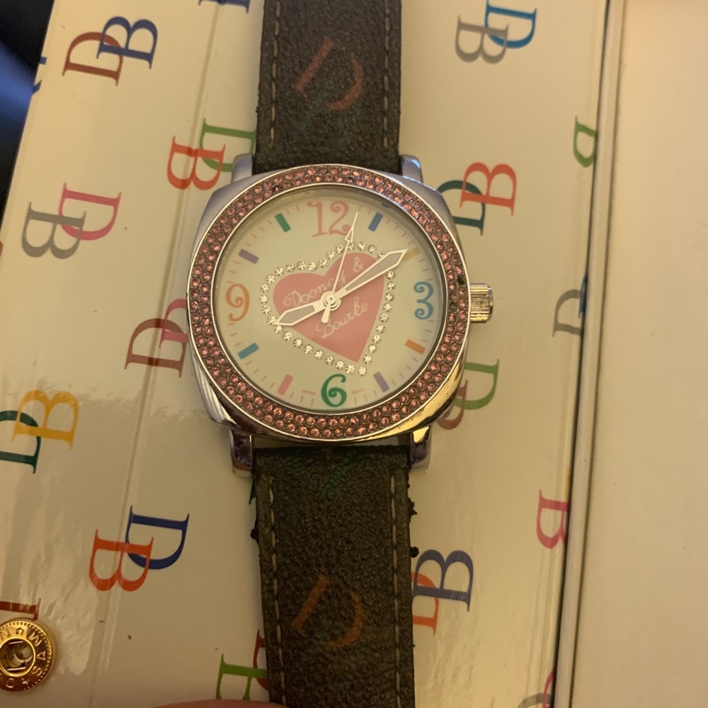 👑✅PRICE FIRM✅Vintage Dooney & Bourke Pink Crystal Monogram Watch - Picture 12 of 17